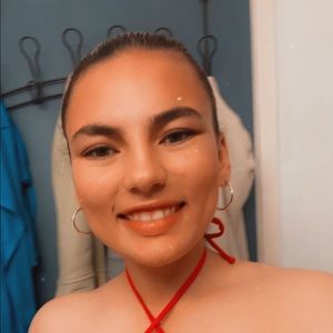 Meet your Posher, Love